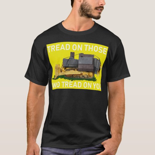踏みつける者を踏み付ける Tシャツ (正面)