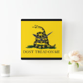 踏み付けない – ガズデン国旗 スクエア壁時計 (ホーム)