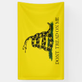 踏み付けない 横断幕 (縦)