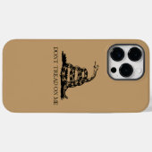 踏み付けるな Case-Mate iPhoneケース (裏面 (横))
