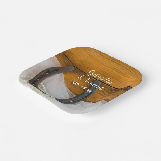 蹄鉄と真珠のカントリーウェスタン結婚ズ ペーパープレート (傾斜あり)