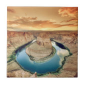 蹄鉄のくねりCaynon タイル (正面)