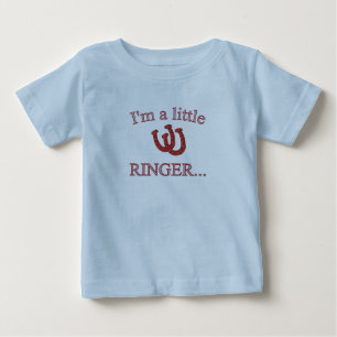 蹄鉄のピッチングの幼児Tワイシャツライトの青 ベビーTシャツ