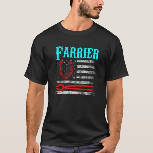 蹄鉄工の馬の蹄のトリミング用馬蹄鉄 _9 Tシャツ (正面)