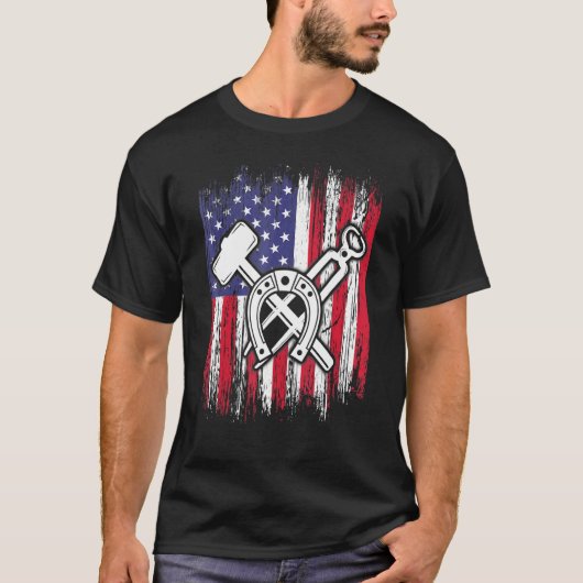 蹄鉄工馬蹄鉄蹄切り装蹄 _54 Tシャツ (正面)