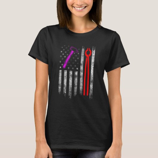 蹄鉄職人 馬の蹄鉄削蹄 馬蹄削蹄 85 Tシャツ (正面)
