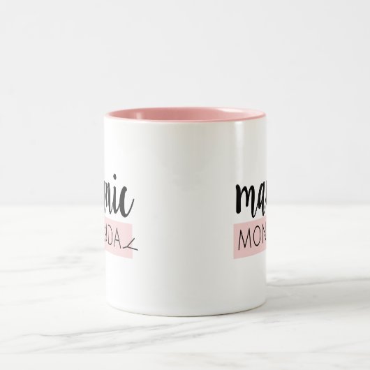 躁病の月曜日の粋な仕事のお母さんのコーヒー・マグ ツートーンマグカップ (中央)