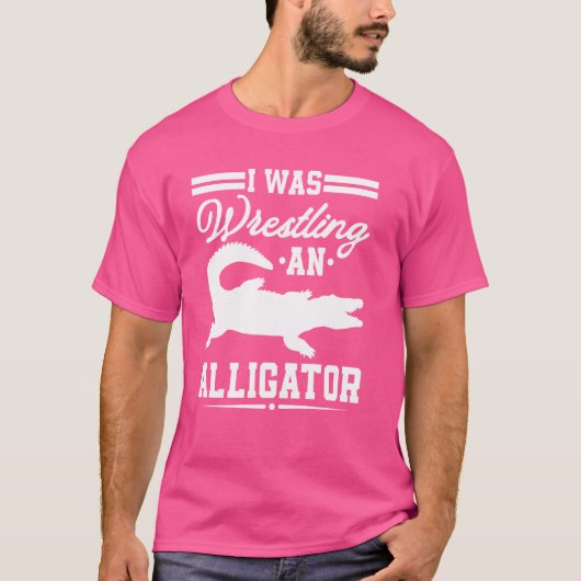 身体障害者用車椅子の折れた脚アーム Tシャツ (正面)