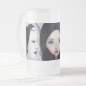 "身元を隱した幽霊"のマグ フロストグラスビールジョッキ (正面左)