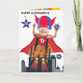 車いすスーパーヒーローガール飛んでいるヒーロー誕生日 カード (正面)