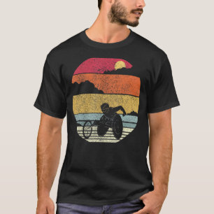 車いすレースデザインレトロスタイル Tシャツ