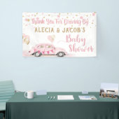 車でドライブ女の子ベビーシャワーありがとうピンク 横断幕 (トレードショー)