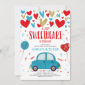 車でバレンタイン赤ちゃんシャワースウィートレッドブルー 招待状 (正面)