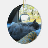 車で寝る青い長毛の猫 セラミックオーナメント (左)