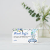 車で通る男の子の赤ちゃんシャワーおむつラッフルチケット エンクロージャーカード (スタンド正面)
