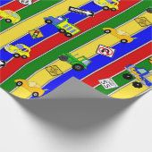 車とトラック青、緑と黄色の少年 ラッピングペーパー (角)