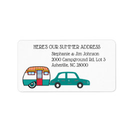 車とヴィンテージのティアドロップキャンパーのアドレス変更 ラベル