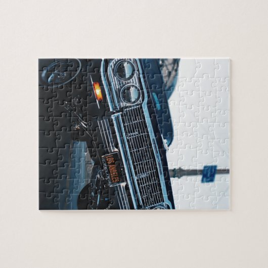 車の低いライダーのヴィンテージのOldschoolの車のな運転 ジグソーパズル (横)