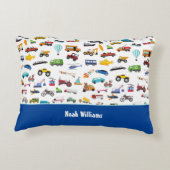 車の子供を動かす小さな男の子 アクセントクッション (裏面)
