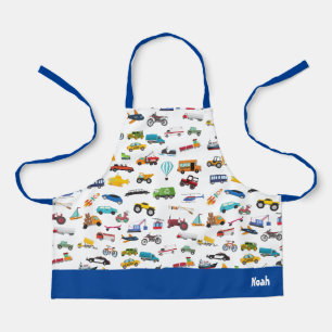 車の子供を動かす小さな男の子 エプロン