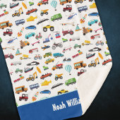 車の子供を動かす小さな男の子 シェルパブランケット