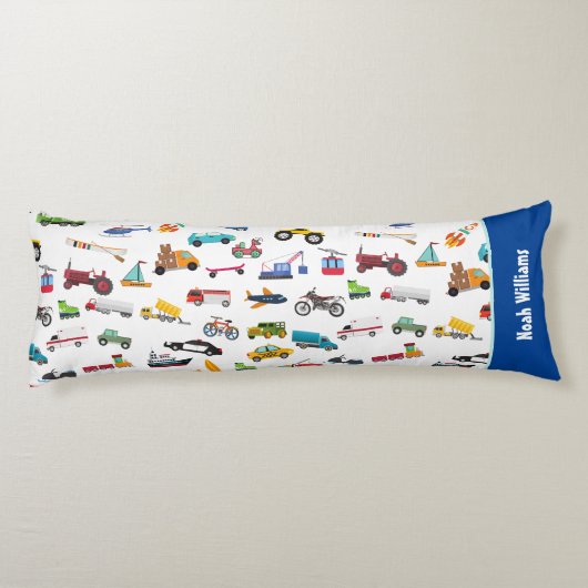車の子供を動かす小さな男の子 ボディピロー (裏面)