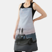 車の屋根に立つ2人の女性 エプロン (インサイチュ)