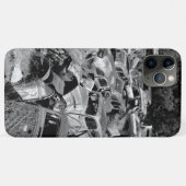 車の庭で遠くに錆びるヴィンテージ車 Case-Mate iPhoneケース (裏面(横))