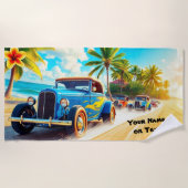 車の恋人のためのサーフビーチ上の青いホットロッド ビーチタオル (正面)