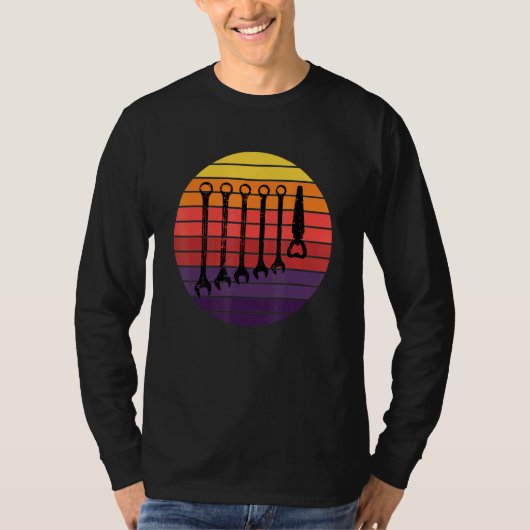 車の整備士の便利便利技術者ツール Tシャツ (正面)