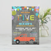 車の整備士ギアツールChalkboard誕生日 招待状 (スタンド正面)