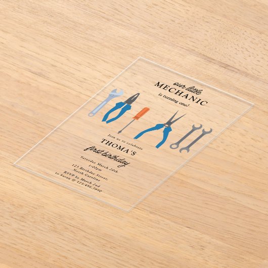 車の整備士車のツールボーイファースト誕生日 アクリル招待状 (レイダウン)