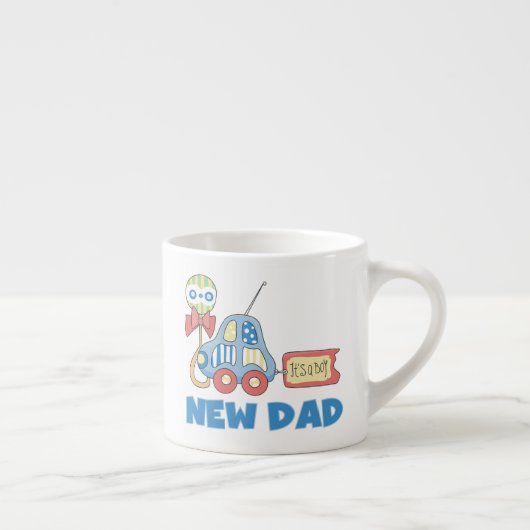 車の新しいパパそれは男の子の贈り物 エスプレッソカップ (右)