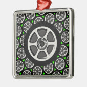 車の縁及びタイヤ メタルオーナメント (左)