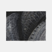 車の車の古いタイヤブラックロードトリップ フリースブランケット (正面(横))