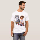 車のTシャツの上に男の子と猫 Tシャツ (正面フル)