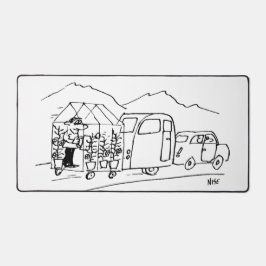 車はキャラバンと温室を牽引している。おもしろい デスクマット