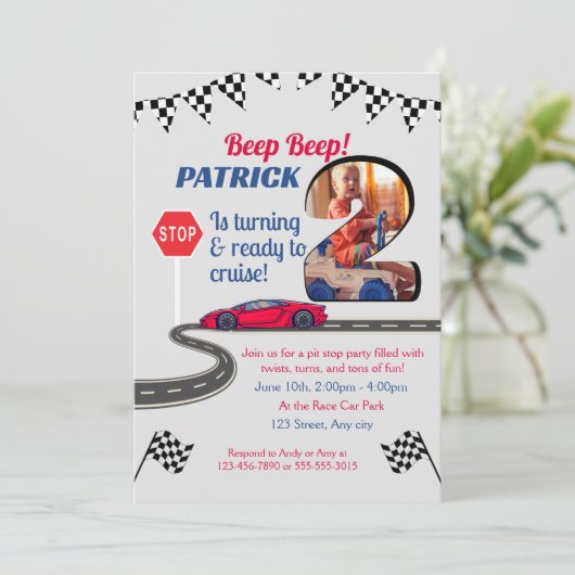 車をテーマにした男の子のための第2の誕生日招待状 招待状 (スタンド正面)