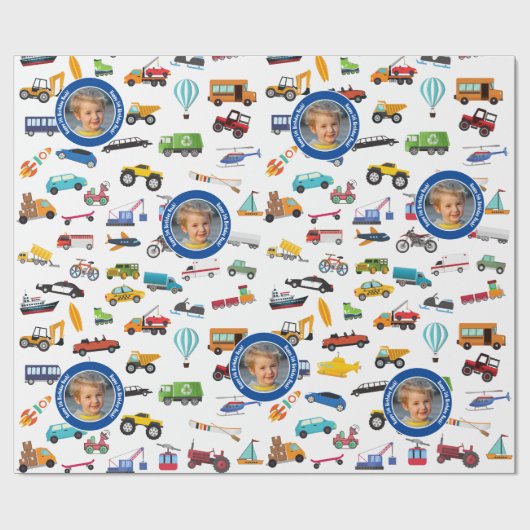車を動かす小さな男の子の事子供の写真 ラッピングペーパー (フラット)