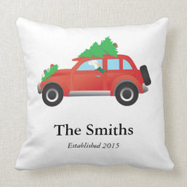 車を運転する英国のセッター犬 – 木が一番上に クッション