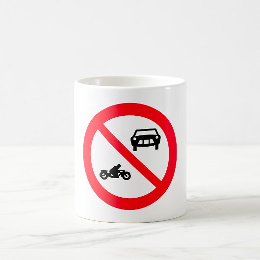 車両進入禁止の道路標識 コーヒーマグカップ