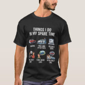 車好きのための面白いクルマのデザインTシャツ Tシャツ (正面)