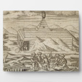 車室内で熊を殺し、皮を剥ぐ乗組員 フォトプラーク (正面)