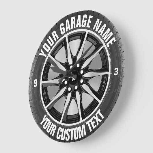 車庫又は自動車修理所有者の鋼上の車の車輪 ラージ壁時計 (傾斜)