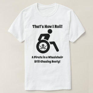 車椅子のおもしろいな海賊 Tシャツ