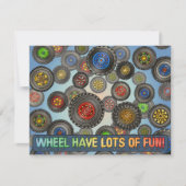 車輪のタイヤ車のトラックのテーマはパーティの招待状をからかいます 招待状 (正面)