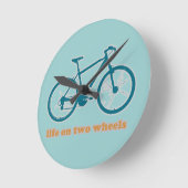 車輪-バイクの生命 ラウンド壁時計 (傾斜)