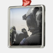 軍人が警備をする メタルオーナメント (左)