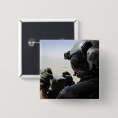 軍人が警備をする 缶バッジ (正面&裏面)