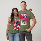 軍犬の前金メダル勇敢な警察犬 Tシャツ (ユニセックス)